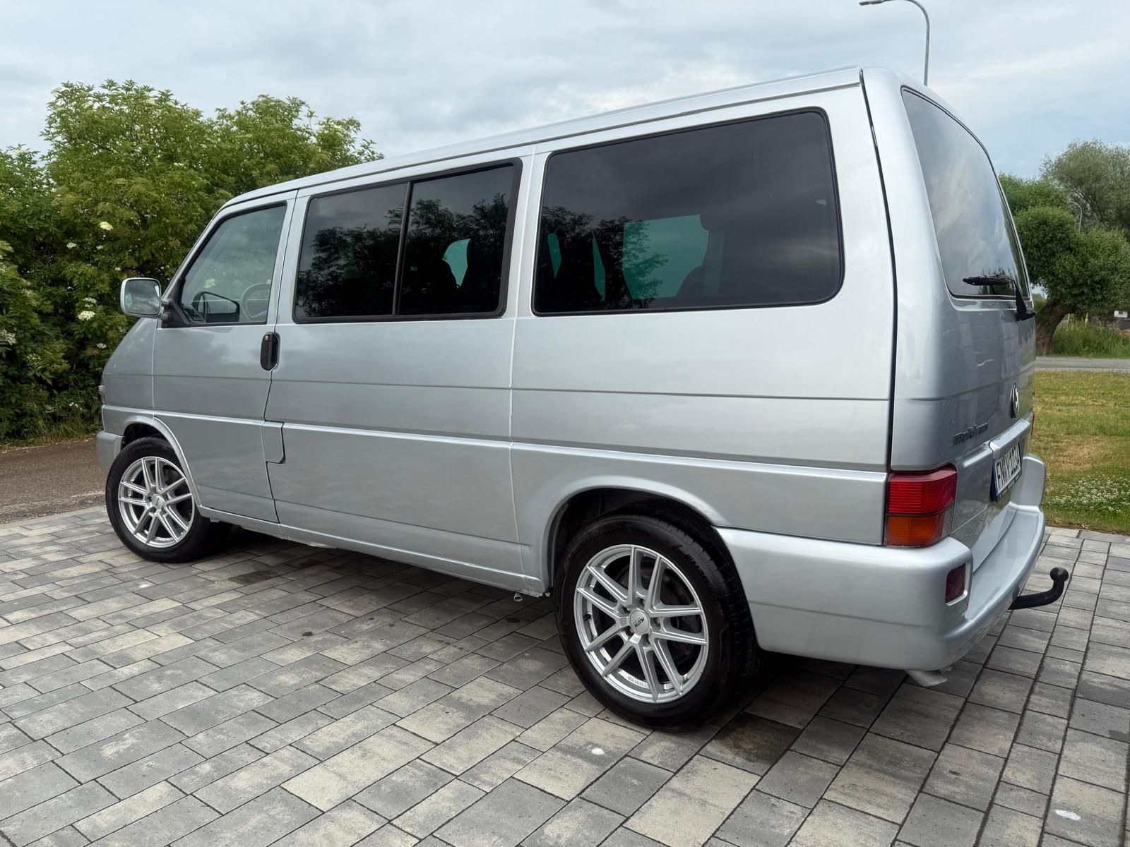 WV Multivan 2,5TDI 150km.2002rok zapraszam