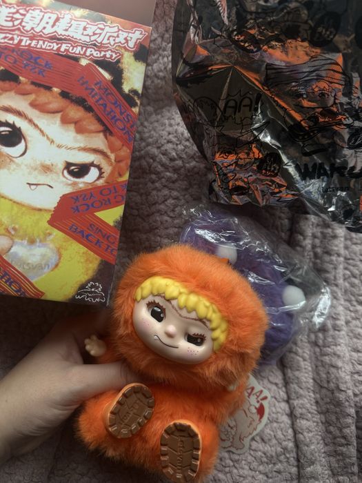 Вакуку wakuku оранжевая игрушка іграшка як лабубу letsvan popmart