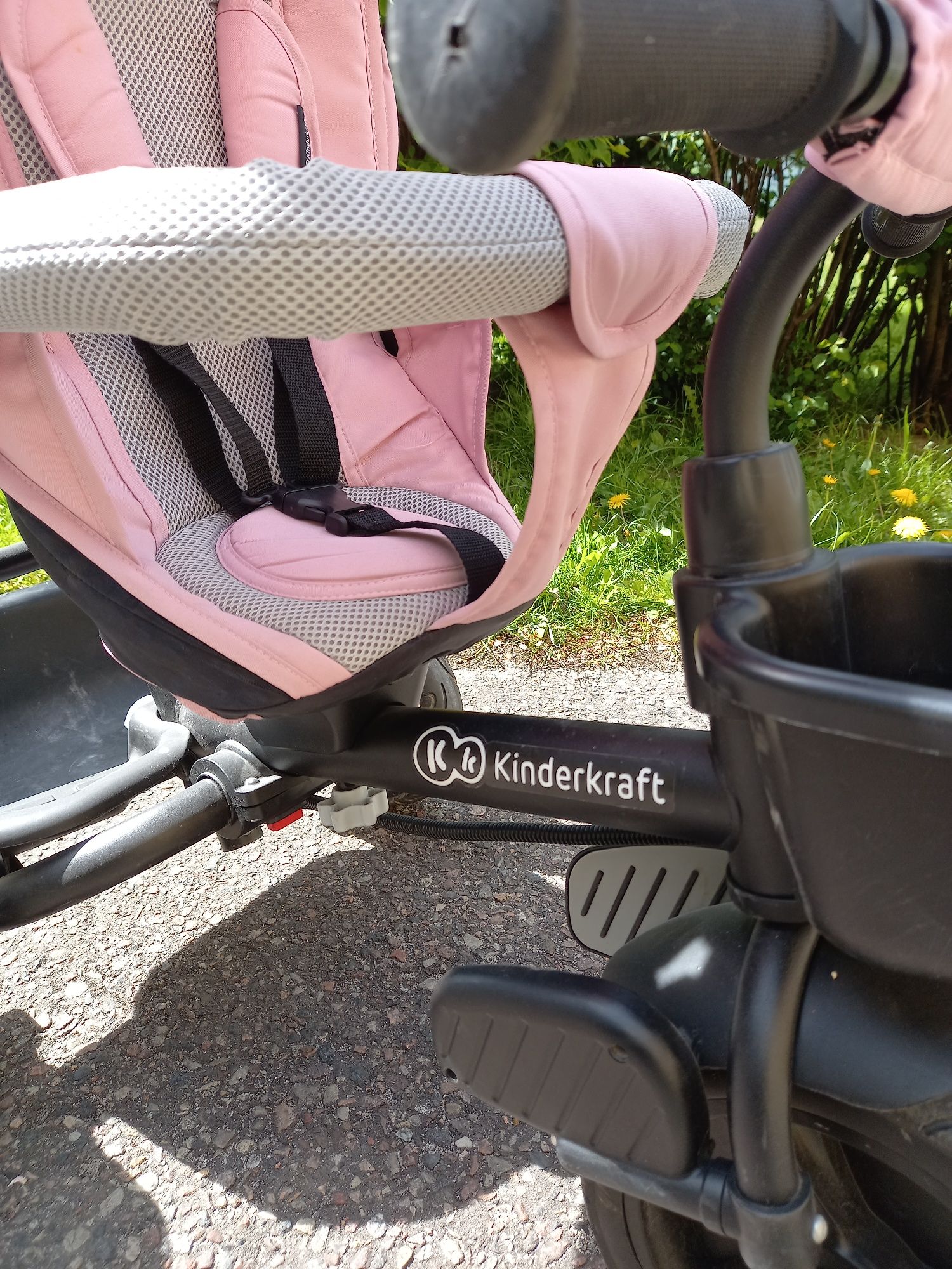 Rowerek trójkołowy Kinderkraft Evo różowy