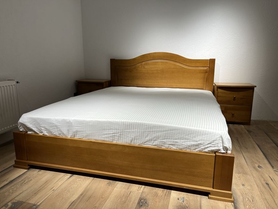 Klasyczne łóżko bukowe 1.6*2