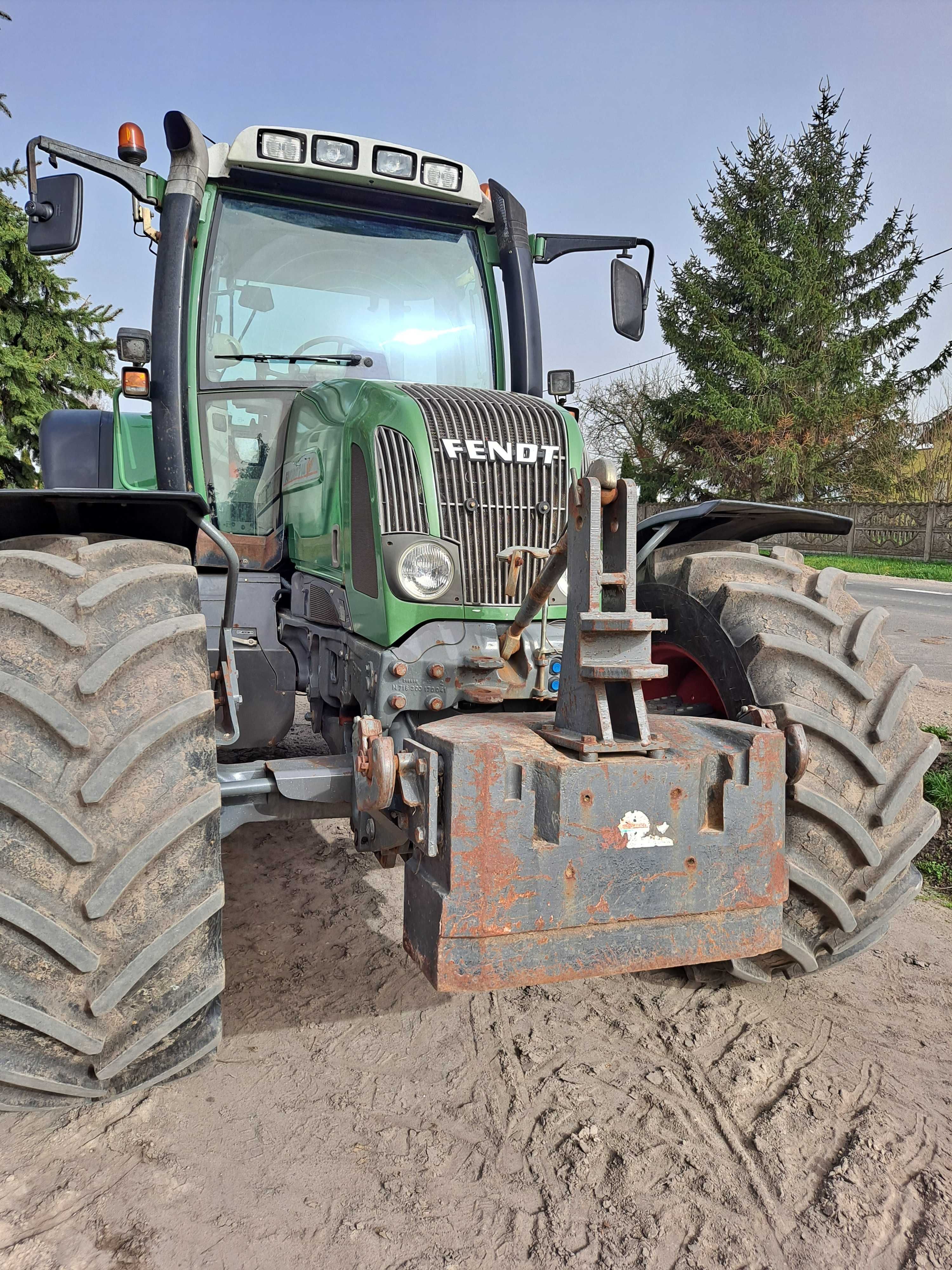 Fendt 714 VARIO Ciągnik rolniczy.