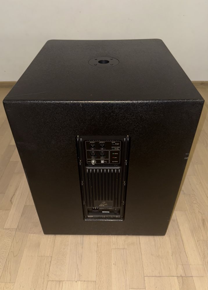 SUB Behringer DR18SUB