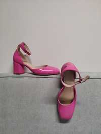 Розовые лаковые кожаные открытые  туфли босоножки балетки Мери джейн