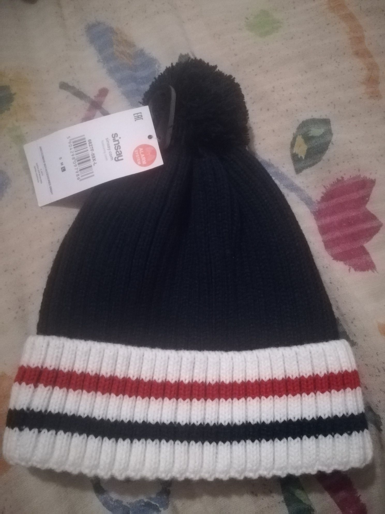 Nowa czapka zimowa rozmiar L