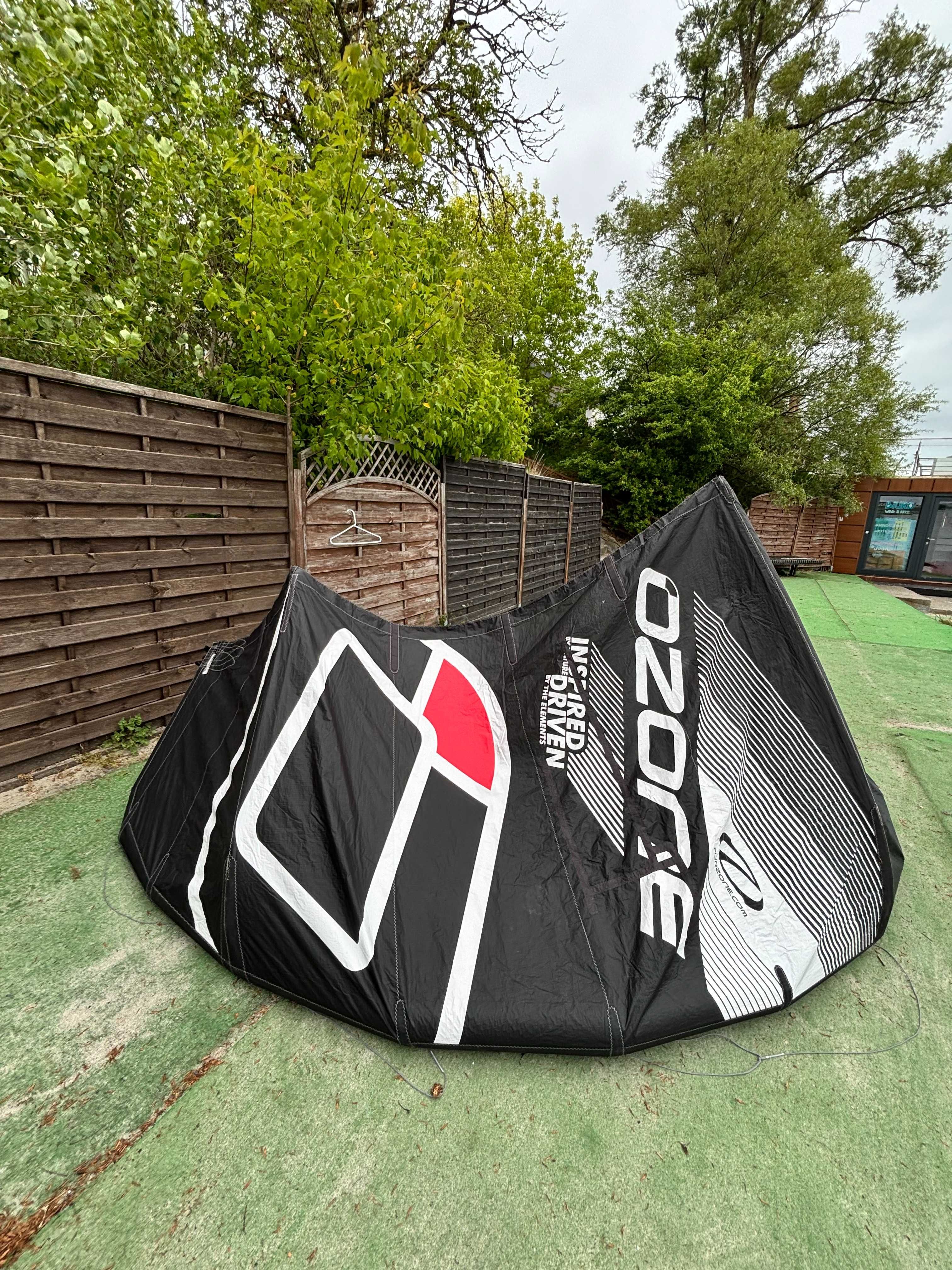 Latawiec Ozone Enduro V1 9m Kitesurfing