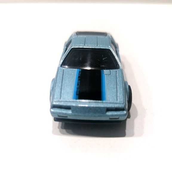 Miniatura DMC - DeLoren da Hot Wheels