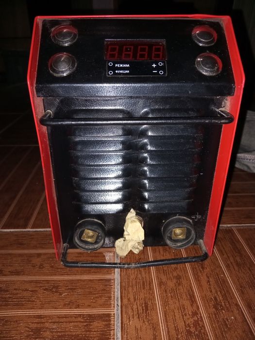 Сварочний SSVA 270 з осицилятором 380v