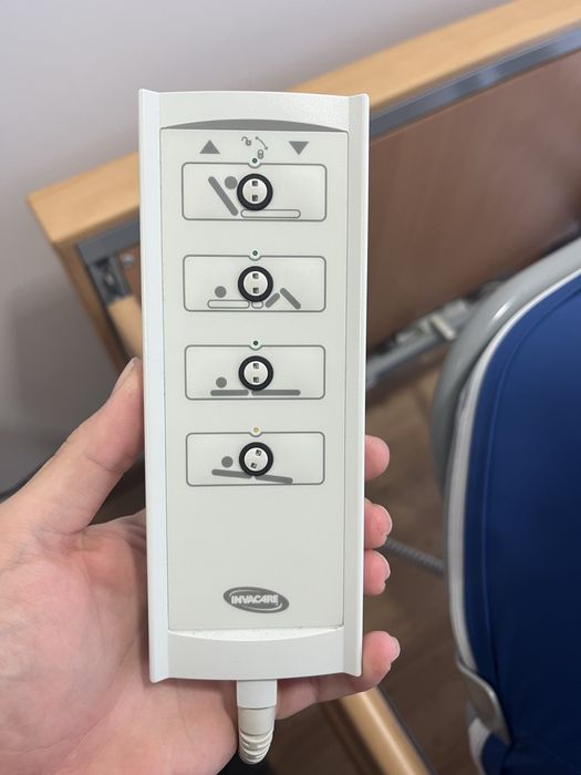 Cama articulada semi nova