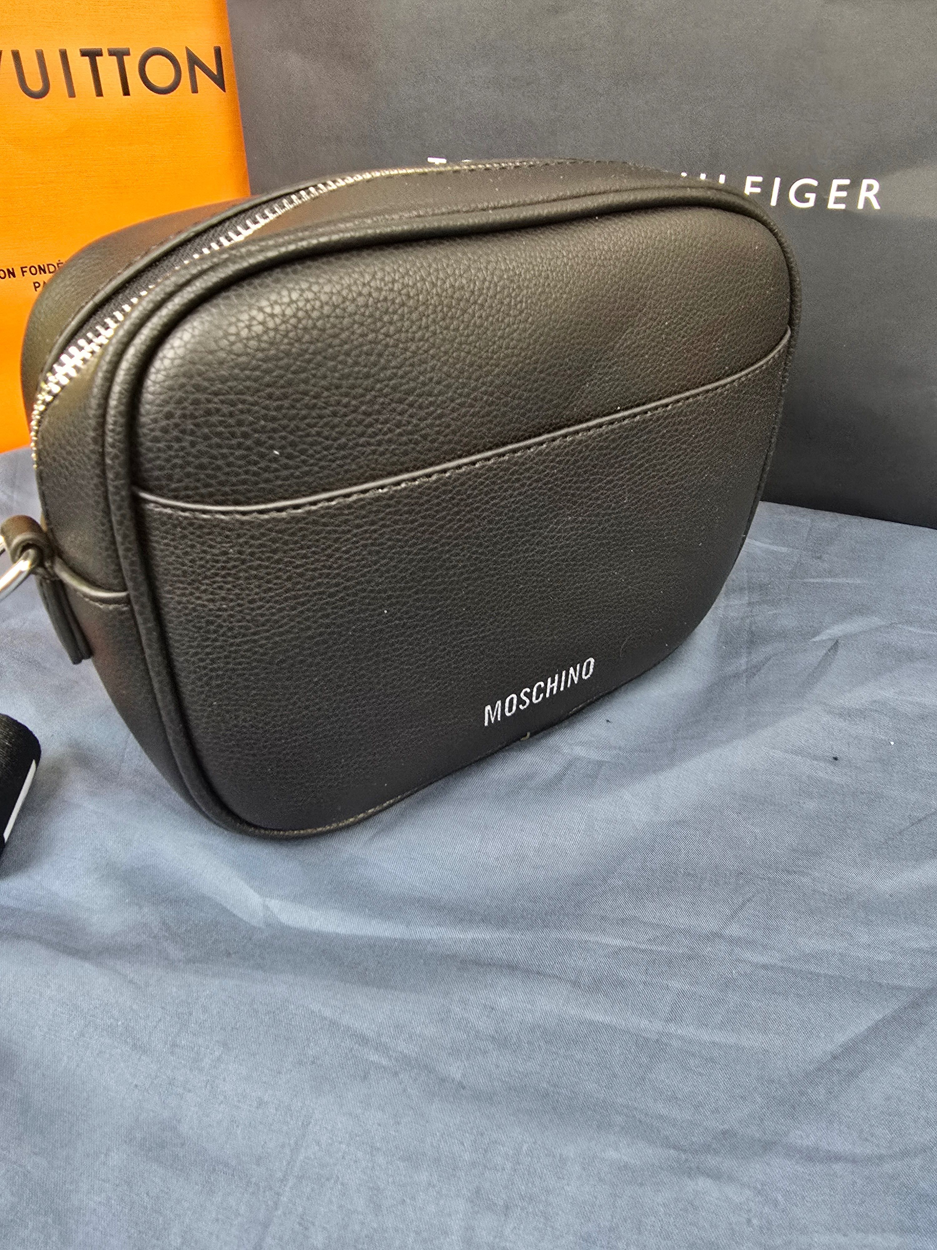 Kuferek moschino z misiem  damska premium