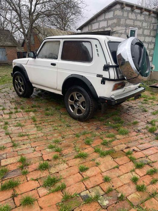 Продам ниву в гарному технічному стані, сів поїхав