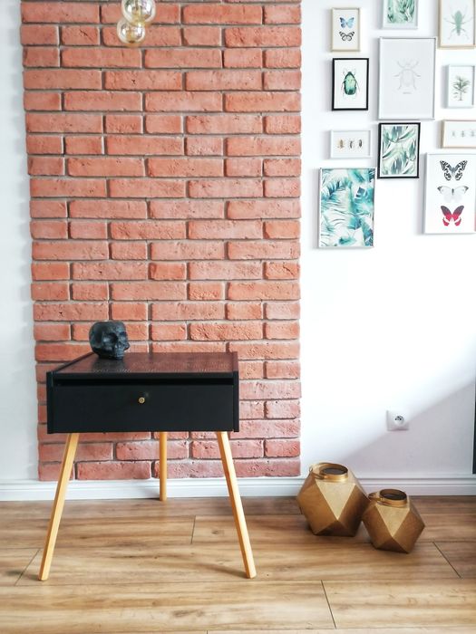 DOWÓZ Szafka nocna, stolik, czarny, złote dekoracje