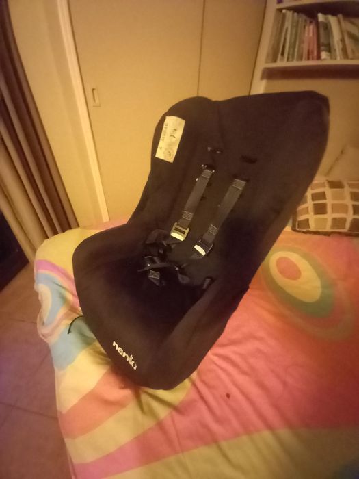 Cadeirinha de bébé para o carro