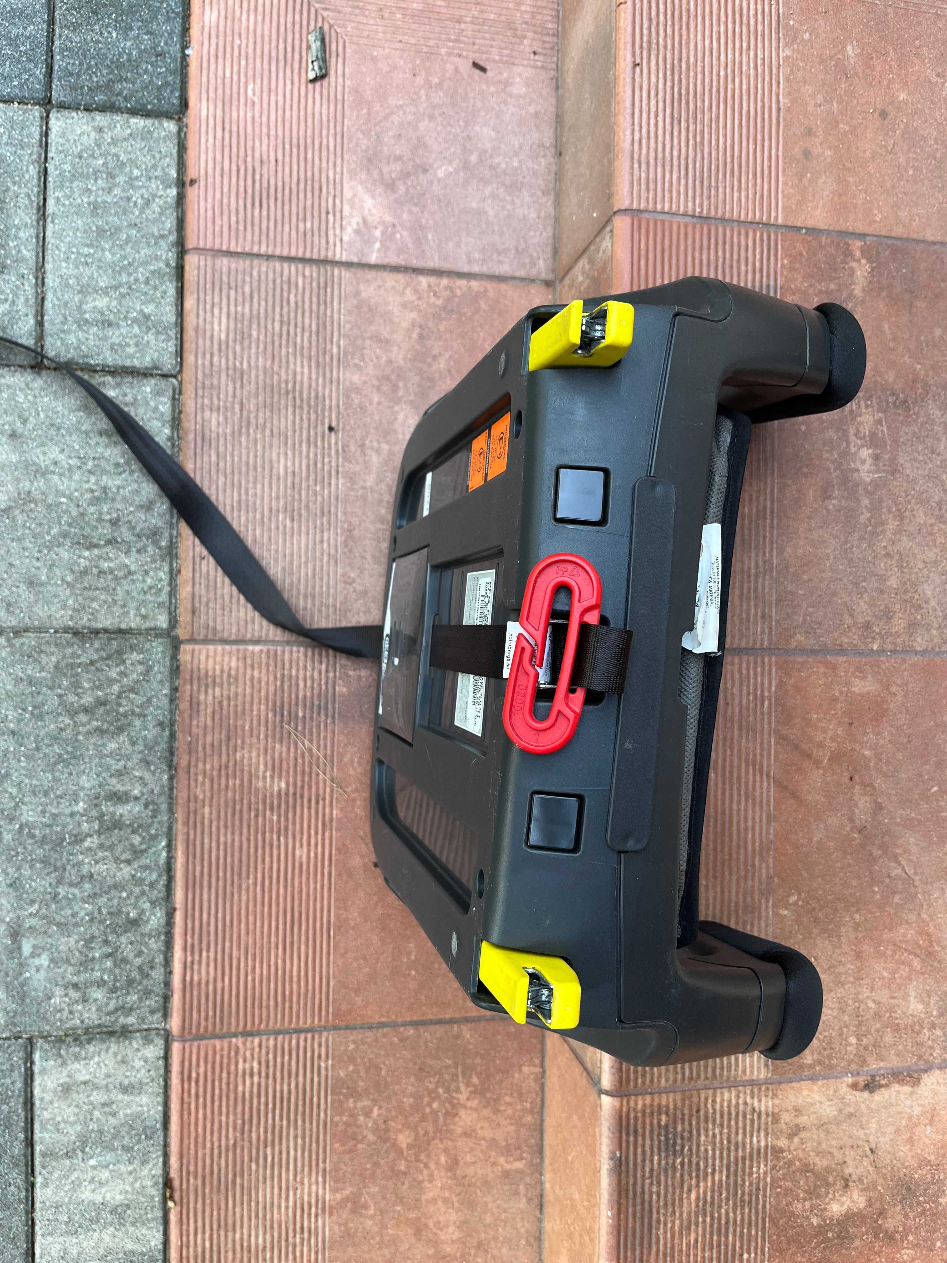 Fotelik podstawka PEG PEREGO 15-36kg Isofix