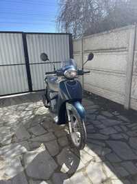 Продам скутер Aprilia Scarabeo 50 кубов 4т