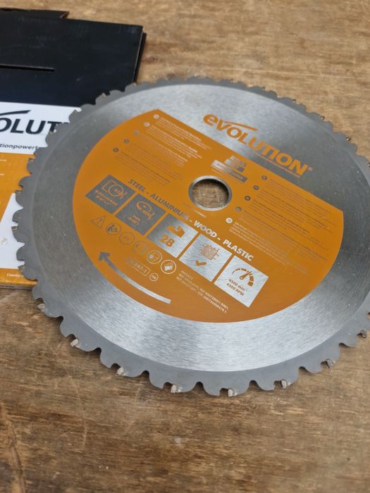 Універсальне пильне полотно, диск, круг EVOLUTION 255 мм 28T TCT Англі