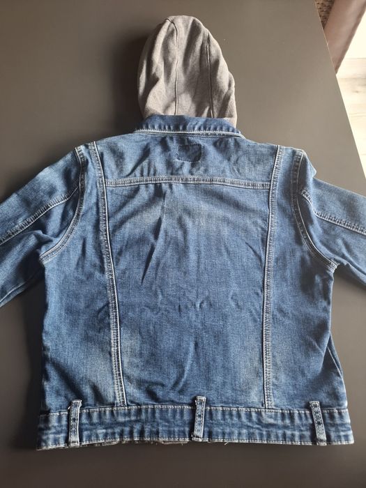 Куртка джинсова комбінована з капюшоном