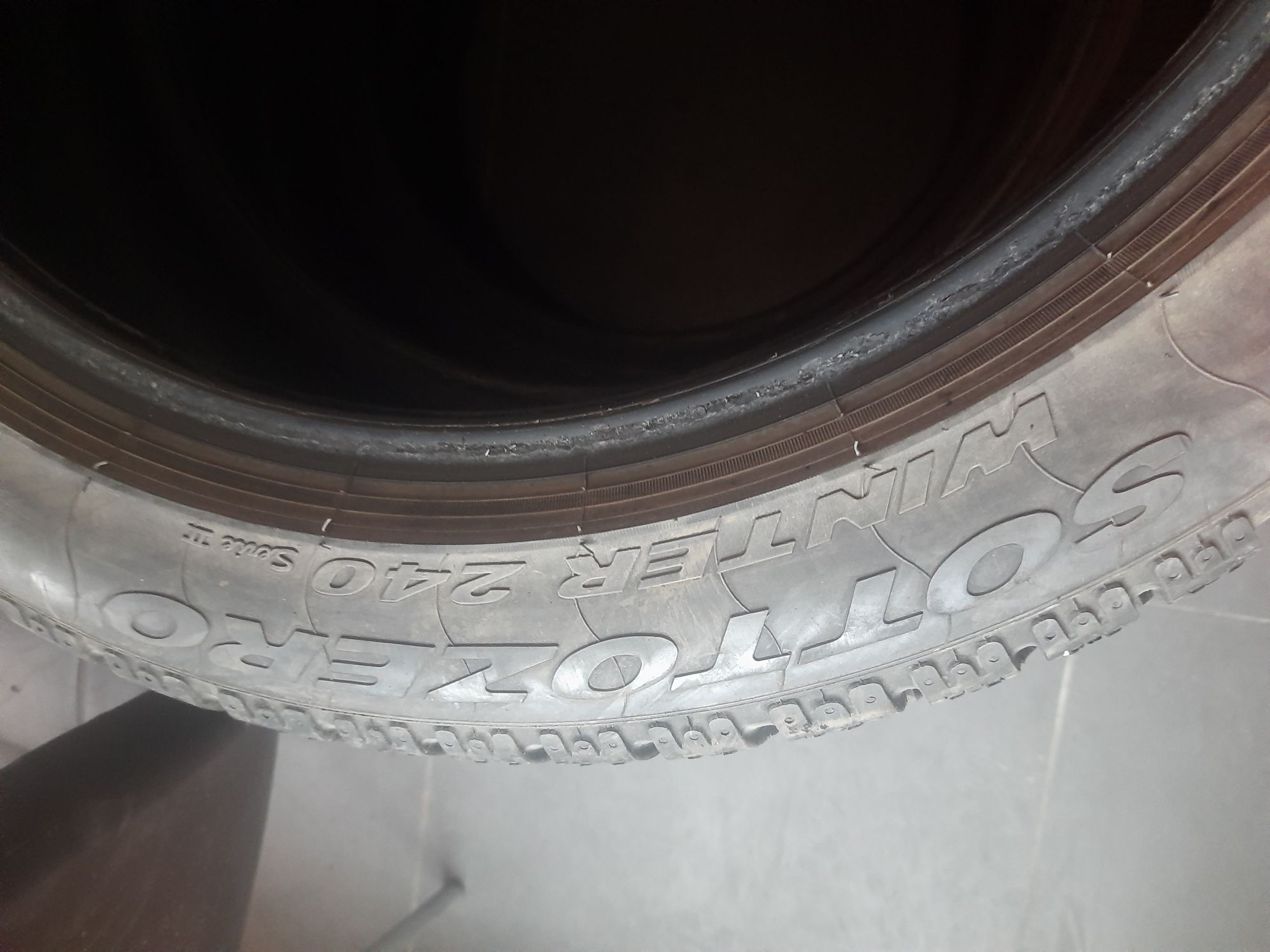 Opony pirelli 235/45/18 zimowe