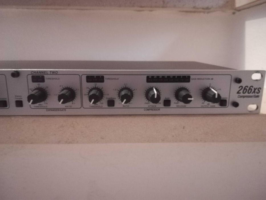DBX 266 XS - compressor e gate