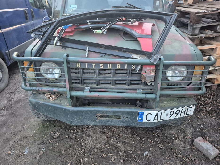 Zderzak metalowy mitsubishi pajero I orurowanie kangur oslona lamp