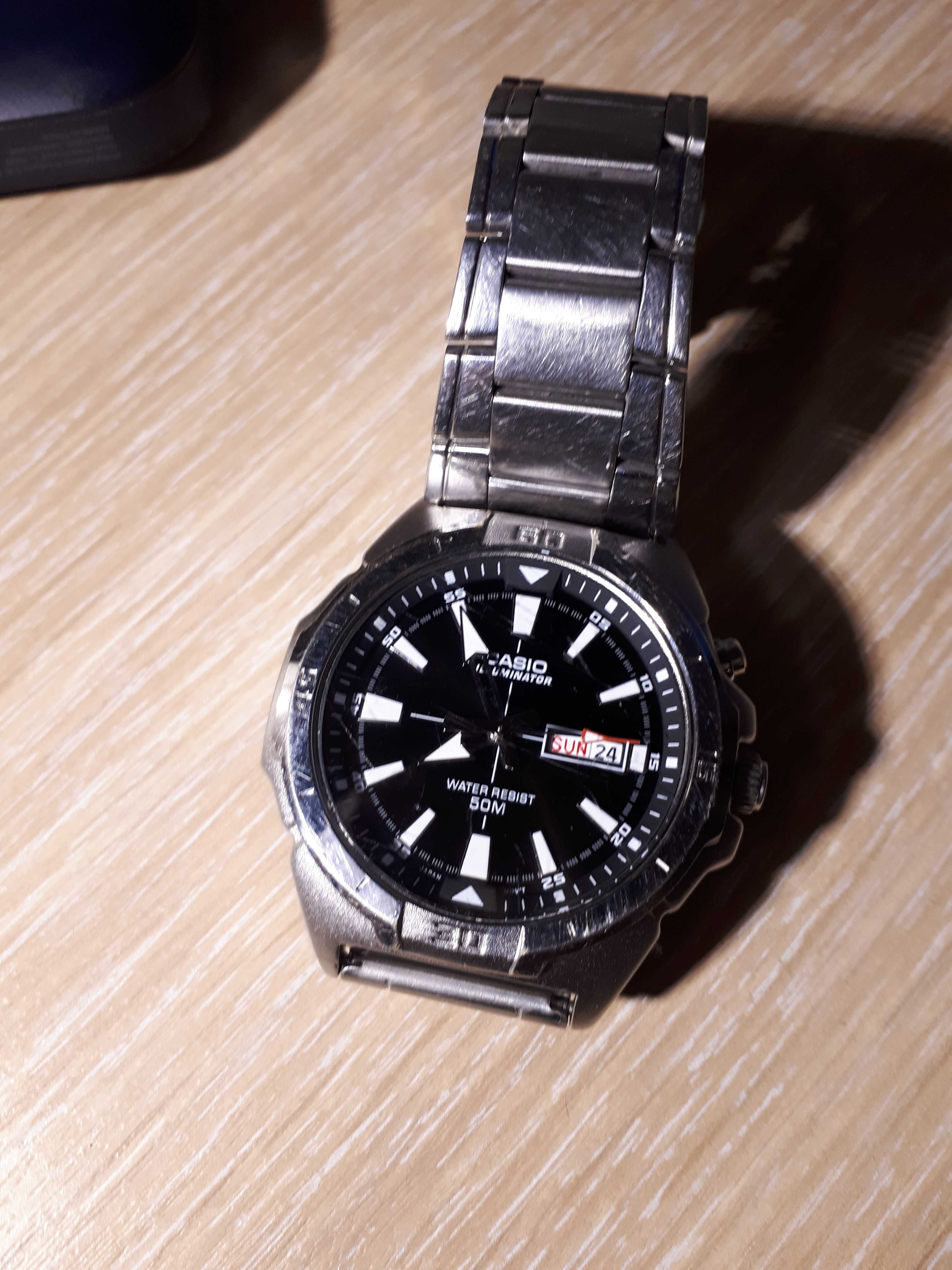 Zegarek Casio duży