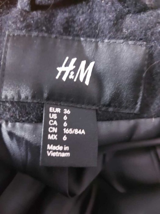 Płaszcz H&M 36 S czarny wełniany krótki klasyczny elegancki
