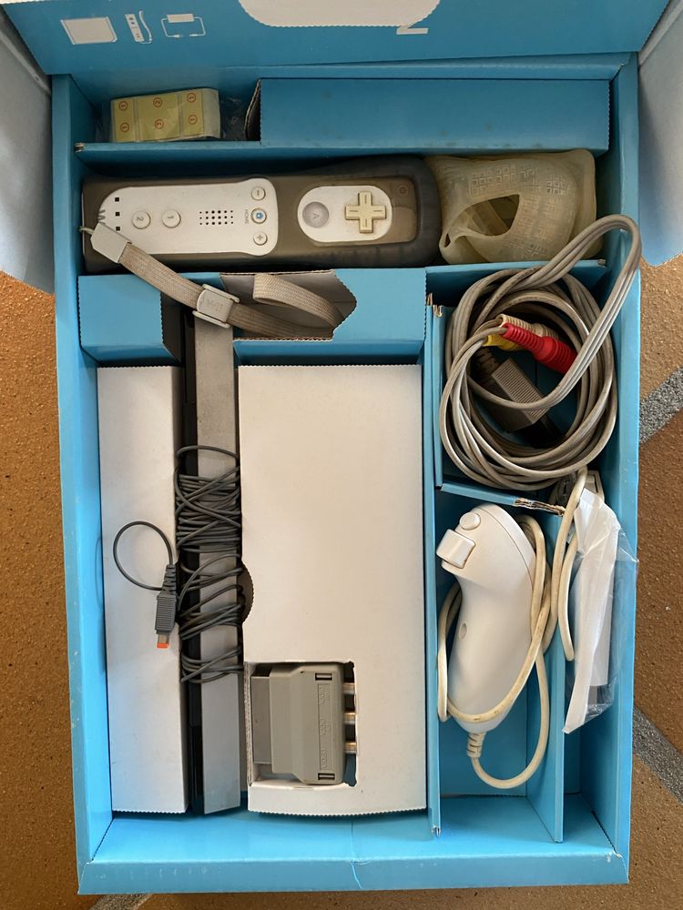 Wii completa + todos ps acessórios + 7 jogos