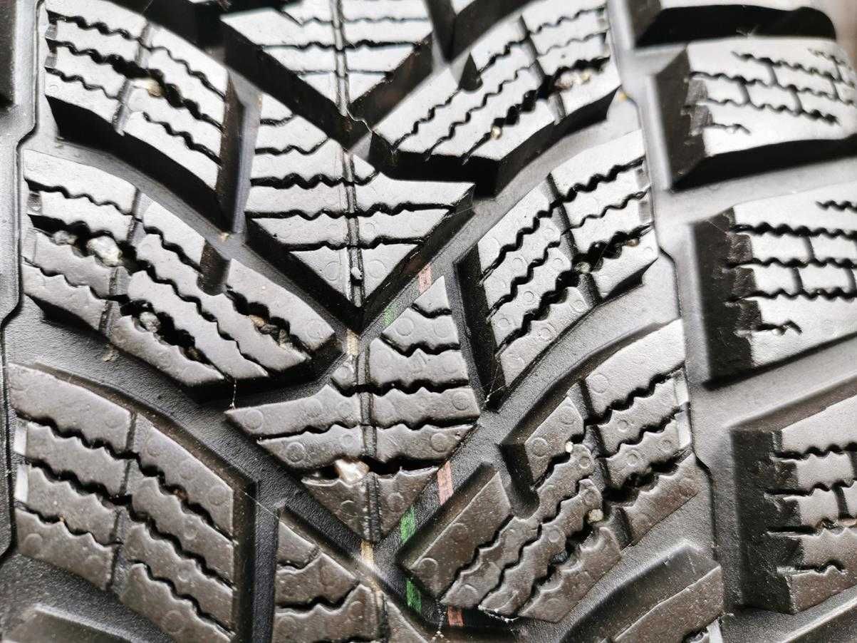 205/55 95V R17 DUNLOP Winter Sport5 8mm 2021r Zimowe 4szt Opony