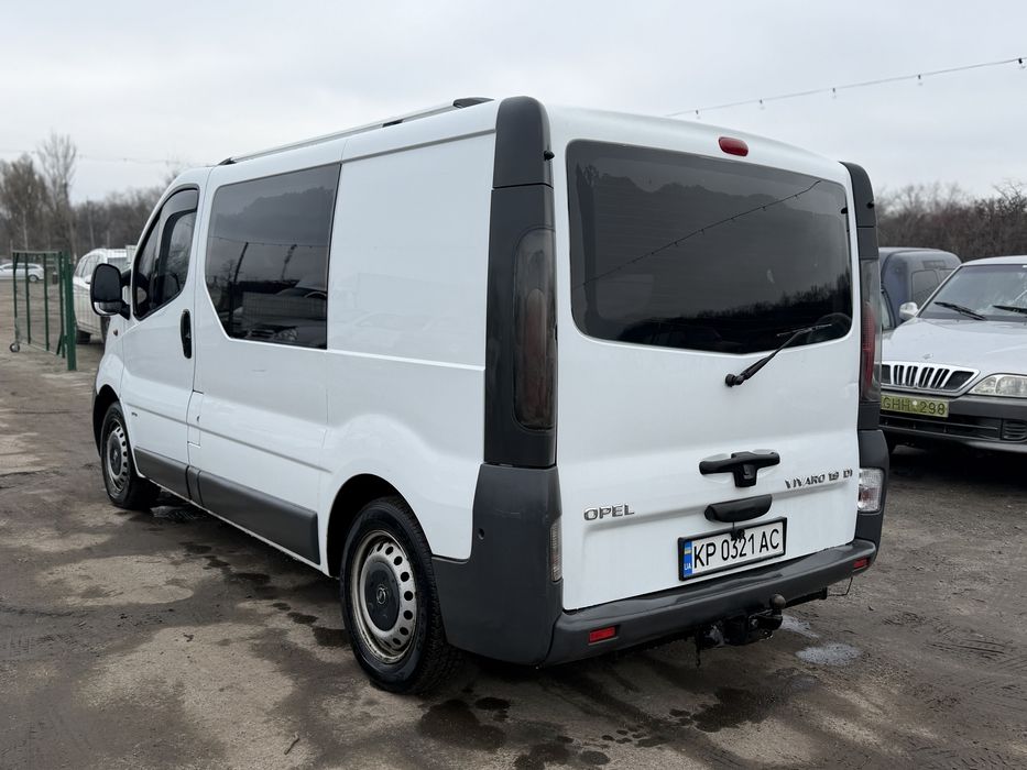 Opel Vivaro 2002 год 1.9 дизель