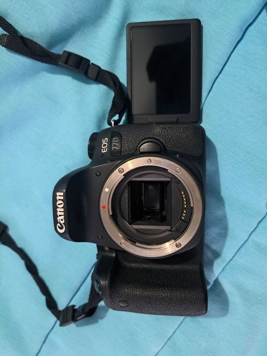 Canon 77d + lente 18-200