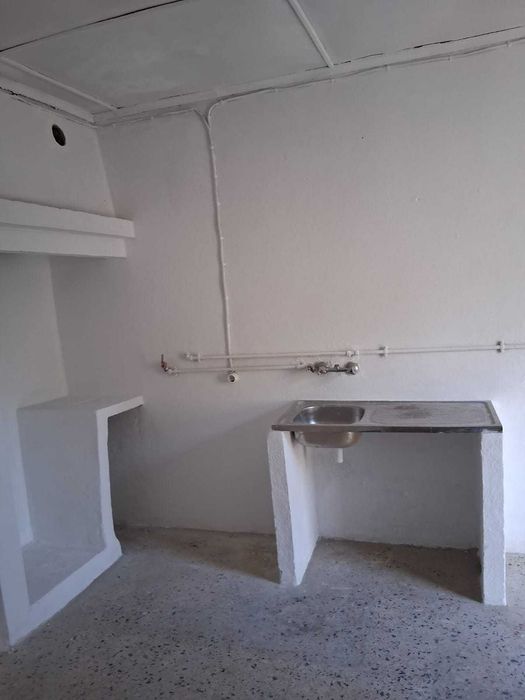 Aluga se casa e oficina