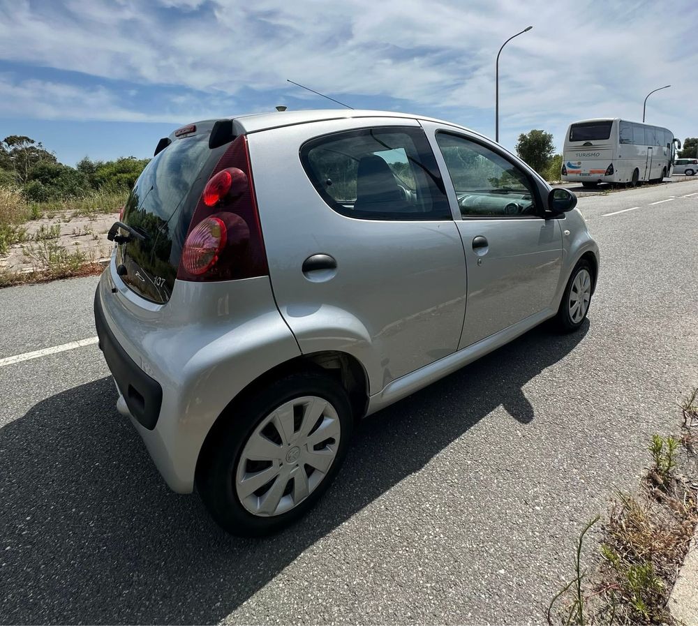 Carro Peugeot 107 de 2012