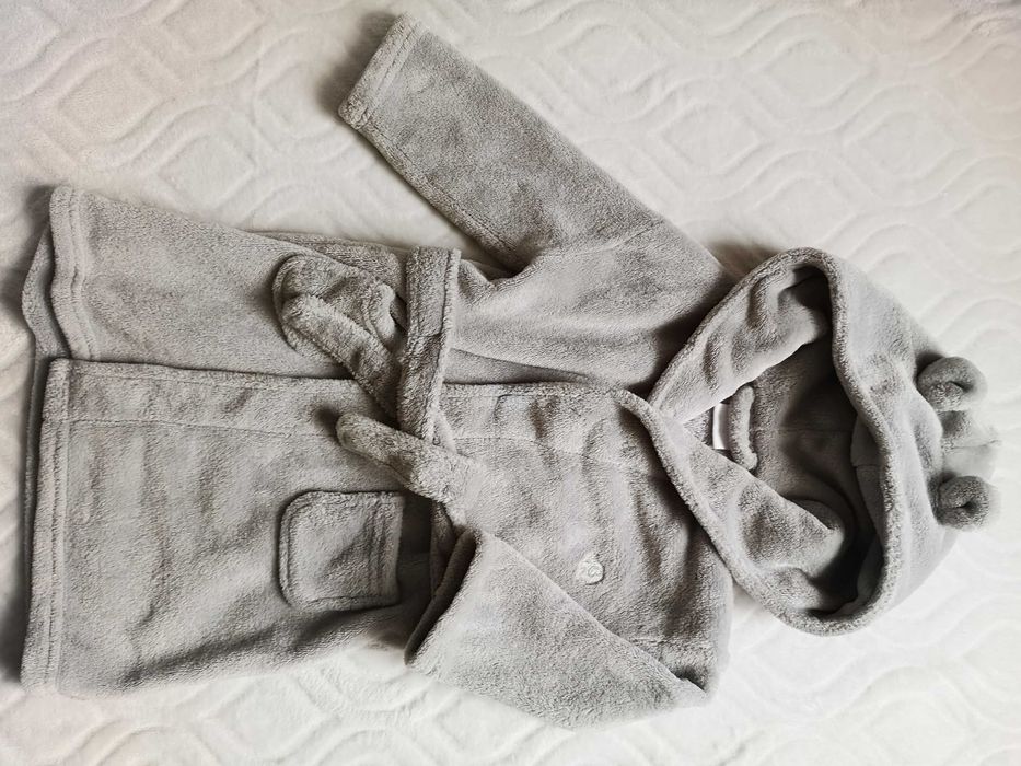 Miękki szlafrok BABYTOWN dla dziecka – szary, 1,5–2 lata