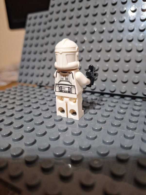 Minifigurka lego star wars clone trooper 501st sw1097
