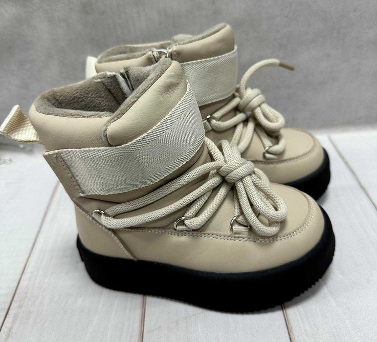 Зимові чоботи для дівчаток jong golf молочні  28-30