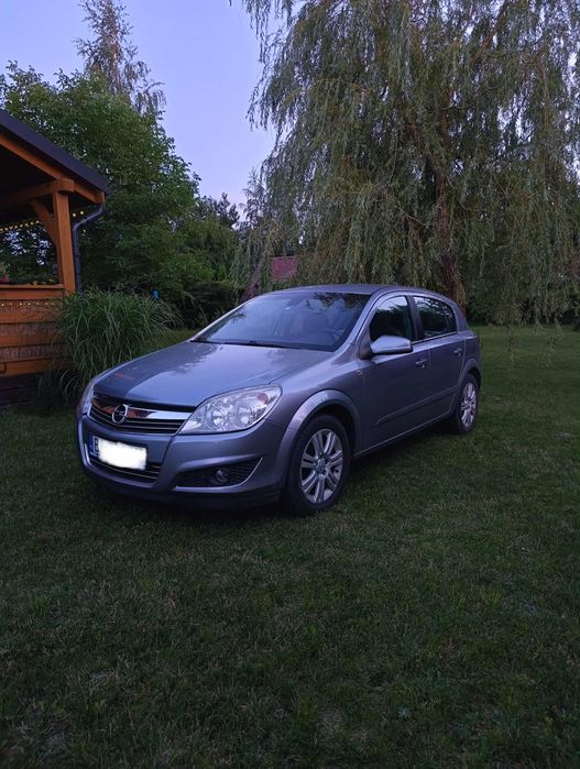 Opel Astra H 1.6  2008r