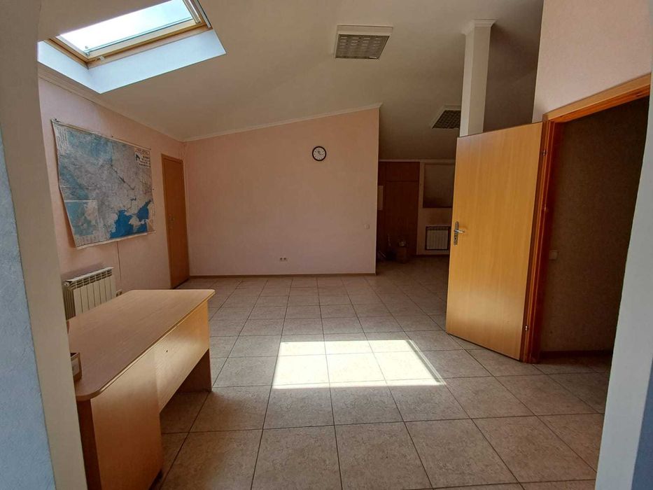 360м2 три поверхи по 80м2+підвал