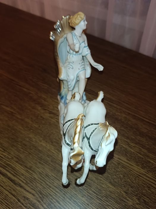 Фарфор, колесниця, Румунія, дівчина в кареті