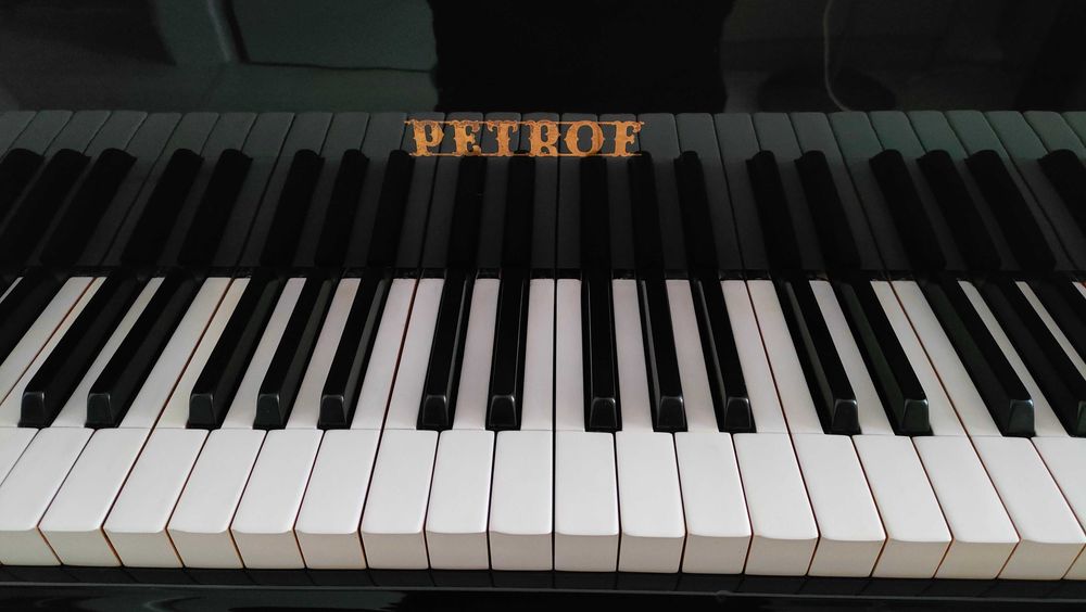 Fortepian gabinetowy - PETROF - MOD IV - STAN BARDZO DOBRY !