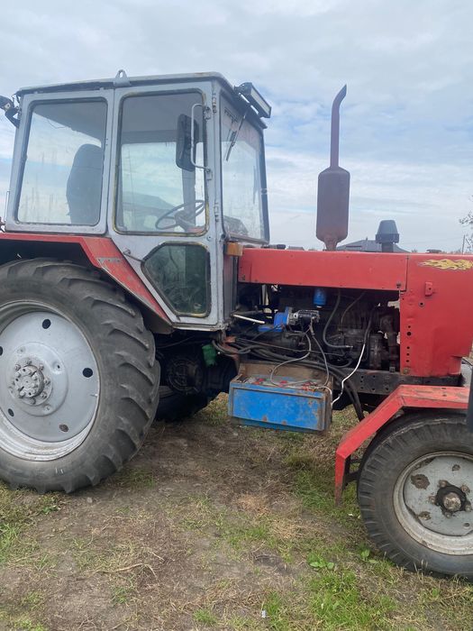 Трактор юмз.                 І
