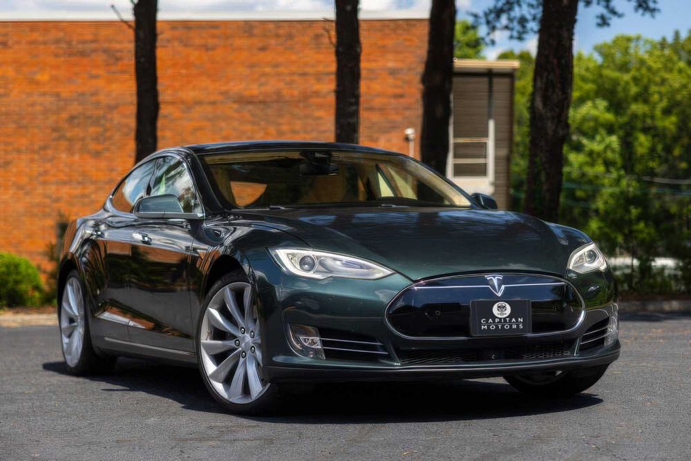 Tesla Model S 85      2014