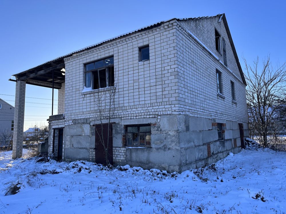 Продам будинок с. Левків