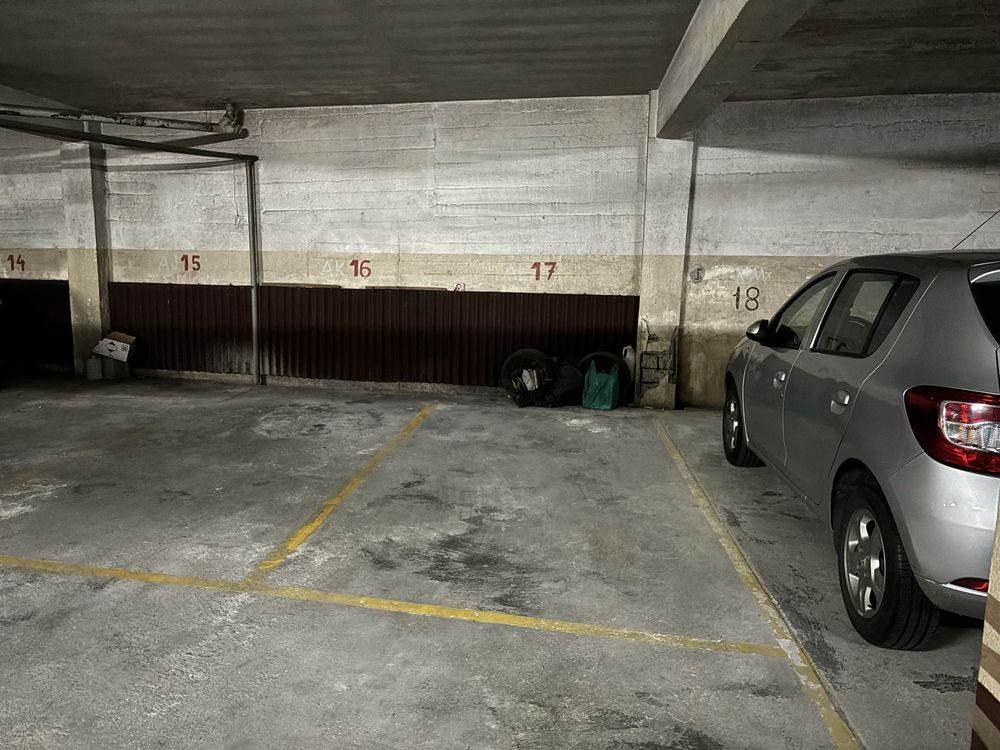 Alugo lugar de garagem centro de Matosinhos