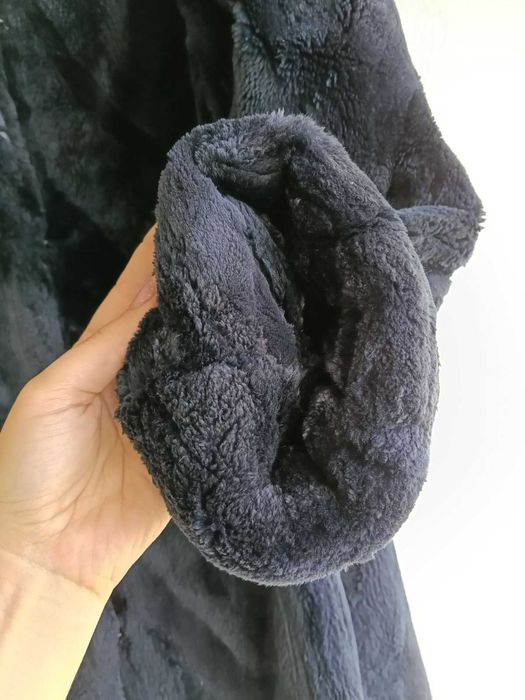 Натуральна шуба, синього кольору Греція комір-писець розмір 52-54