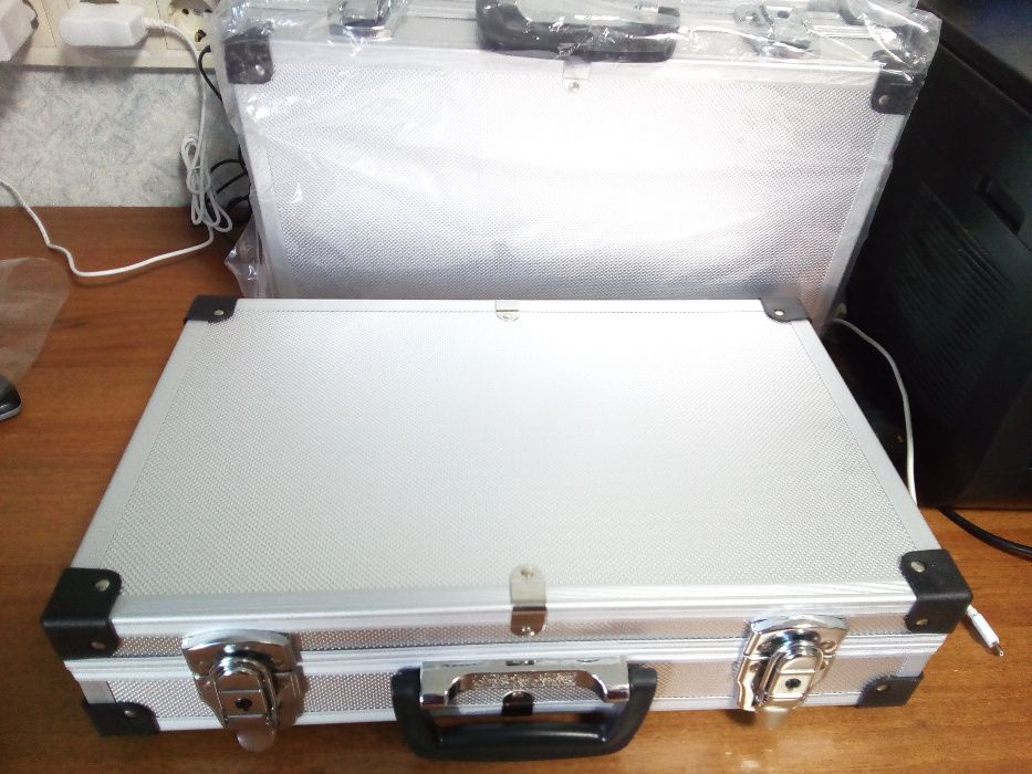 Кейс новий алюминиевый чемодан дипломат для інструменту