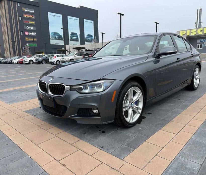 BMW 330XI 2017 року