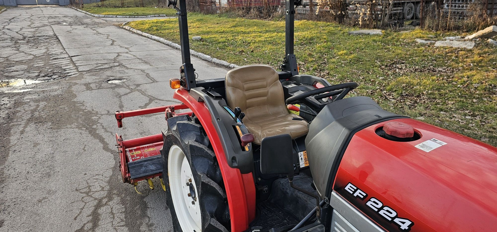 Мінітрактор Трактор Японский Yanmar EF 224