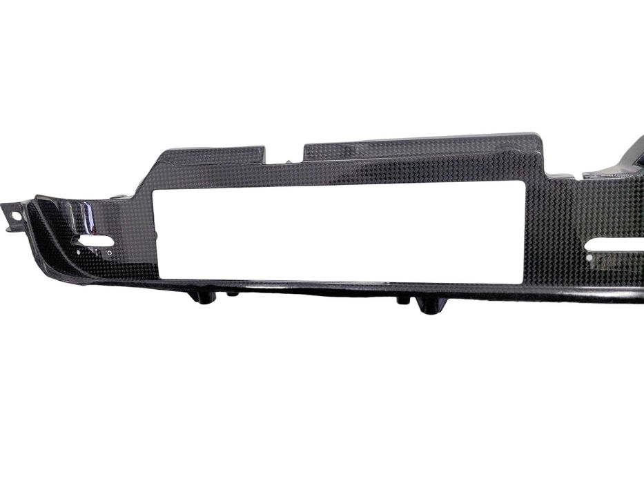 Ferrari 296 - dekor display panel listwa ozdobna deski konsoli carbon