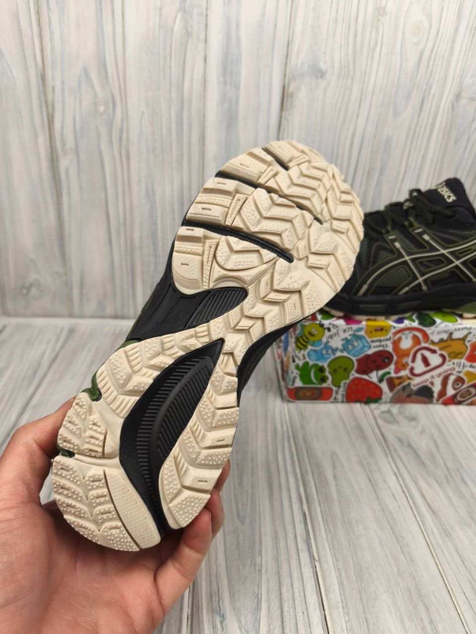 Кросівки Asics Gel-Kahana 8 хакі розпродаж акція