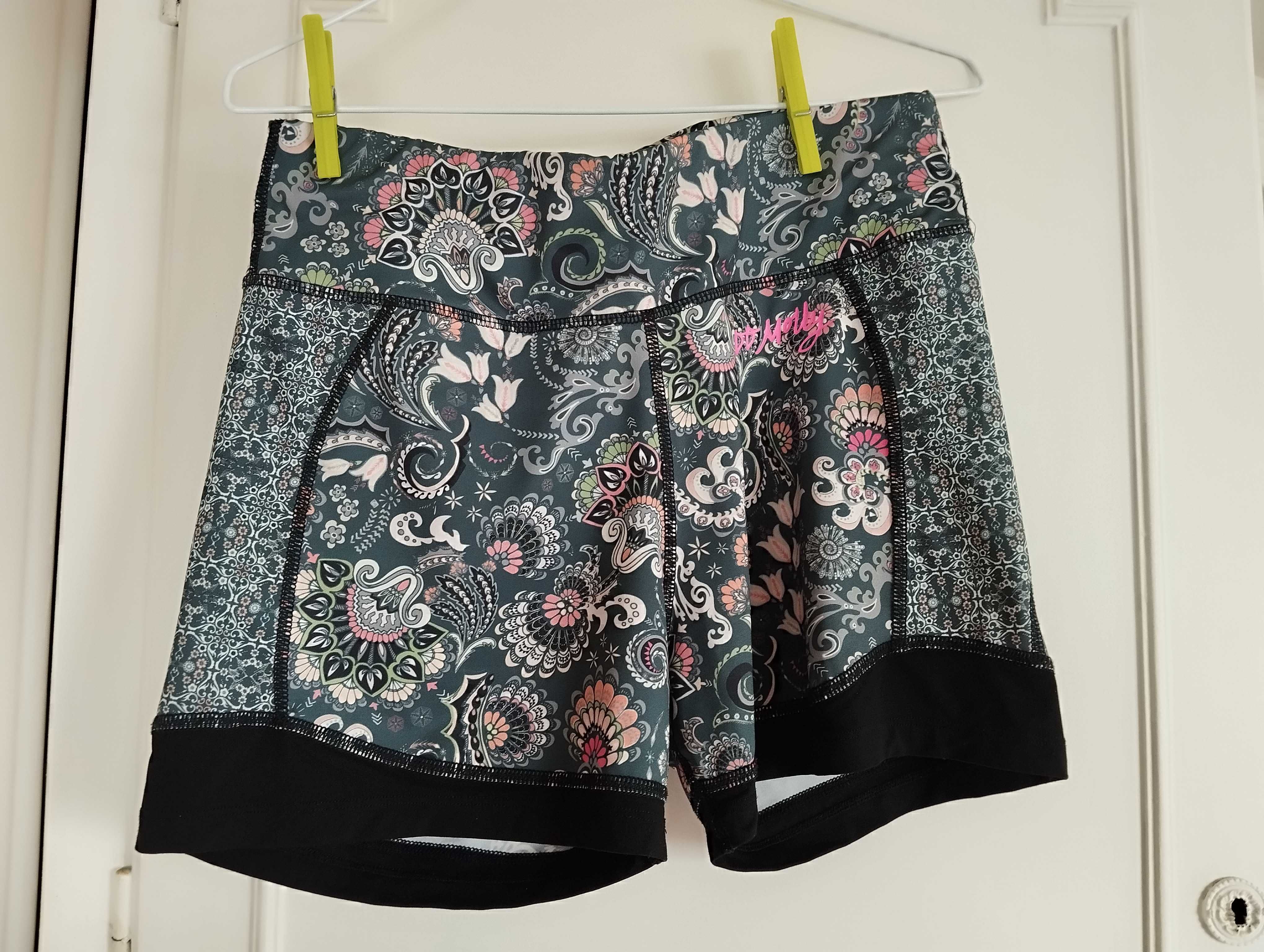 Calcões Odd Molly lycra estampados com pequeno bolso interior