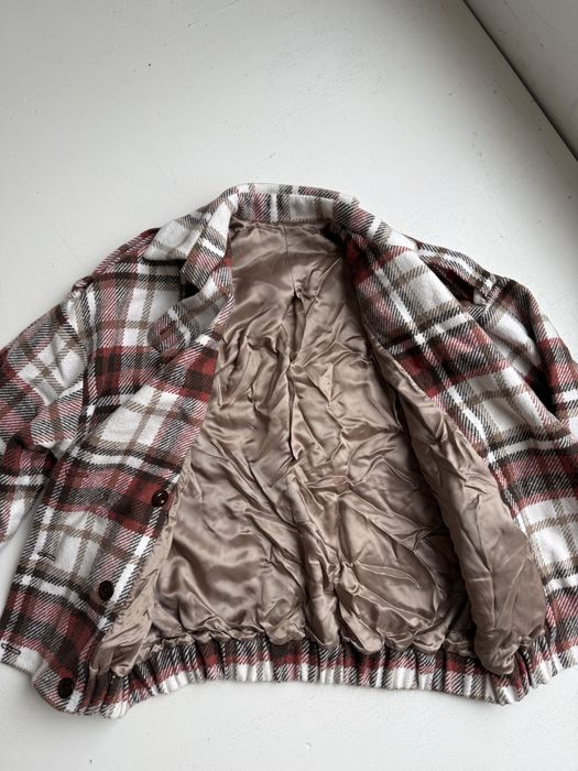 Куртка в клетку. Новая.